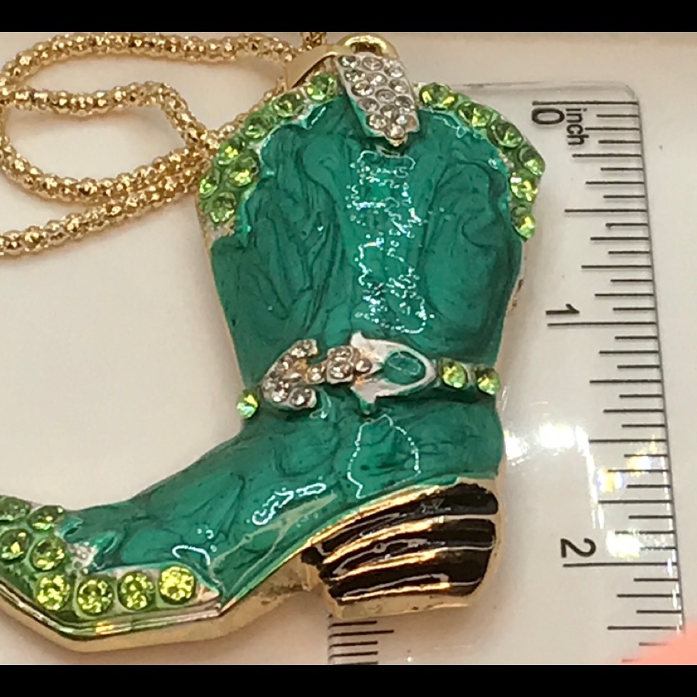 Cowboy/Cowgirl Boot Pendant.(similar to B Johnson style) - Picture 4 of 6